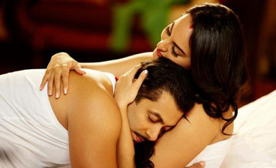 Dabangg 2, Salman Khan and Sonakshi Sinha’s cosy moments